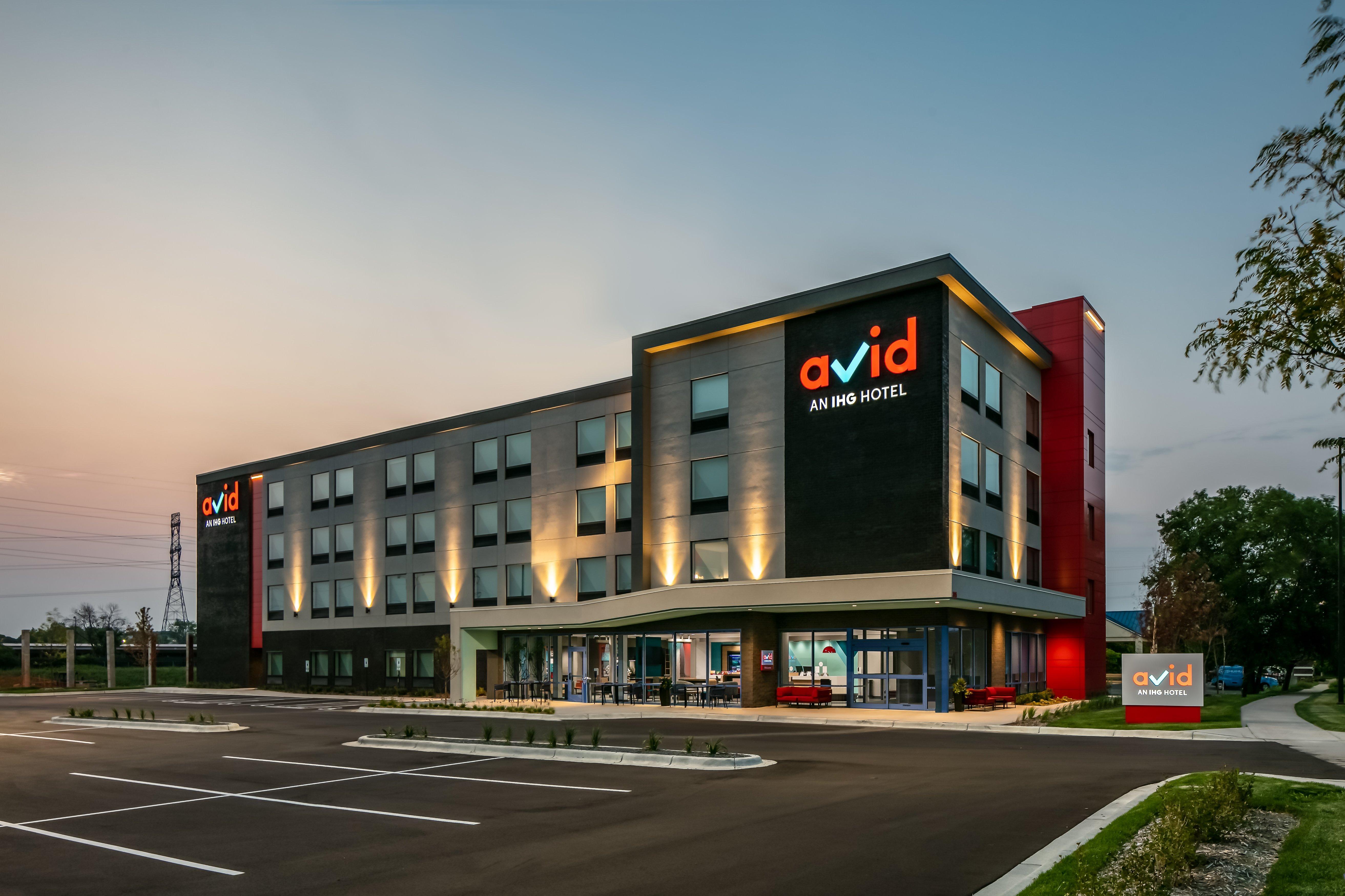 Avid Hotels - Roseville - Minneapolis North, An Ihg Hotel Екстер'єр фото